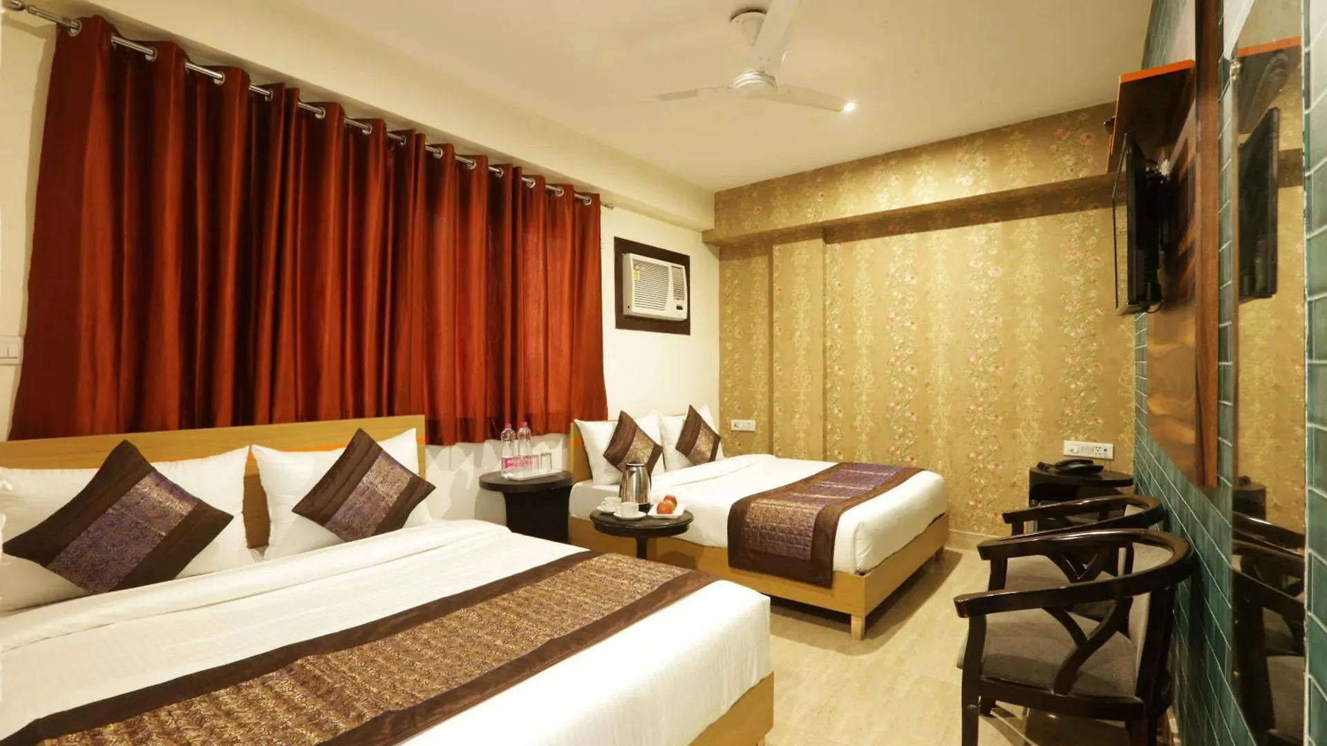 Hotel Edission View Near Delhi Airport New Delhi