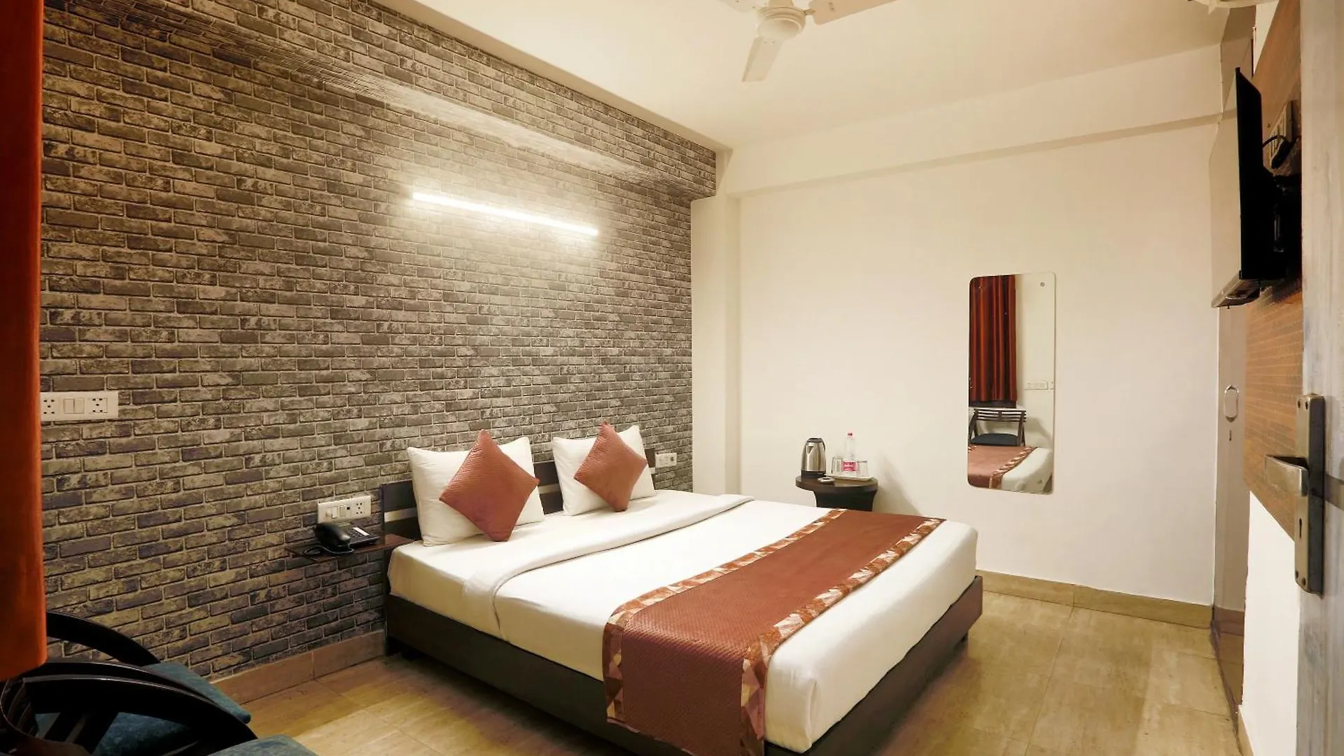Bed & Breakfast Hotel Edission View Near Delhi Airport Nové Dillí